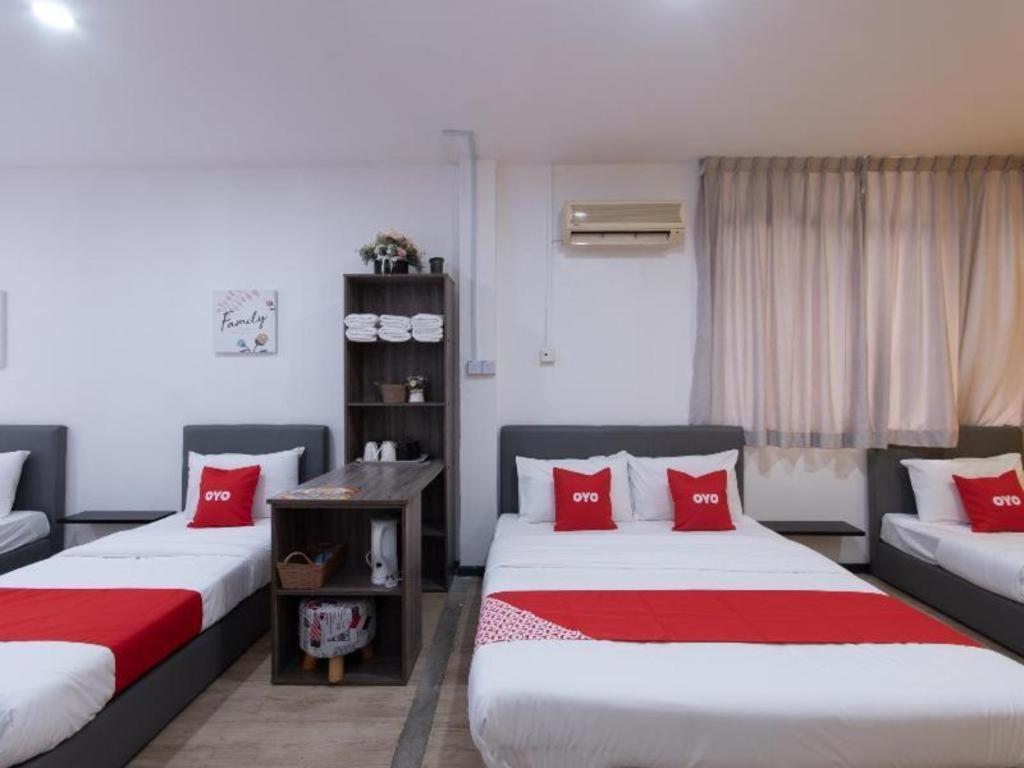 Oyo 89398 Doorbellz Hotel Kota Kinabalu Luaran gambar