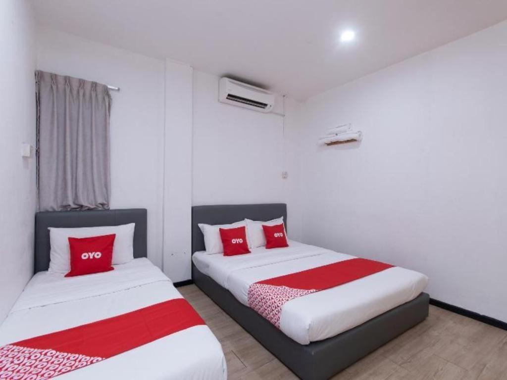 Oyo 89398 Doorbellz Hotel Kota Kinabalu Luaran gambar