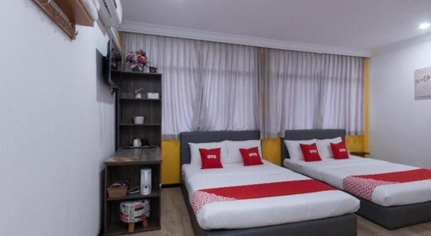 Oyo 89398 Doorbellz Hotel Kota Kinabalu Luaran gambar