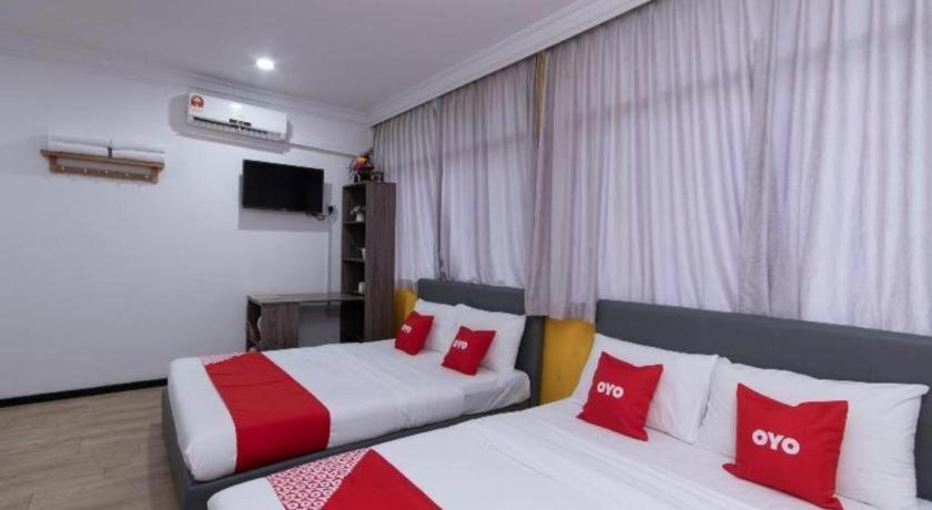 Oyo 89398 Doorbellz Hotel Kota Kinabalu Luaran gambar